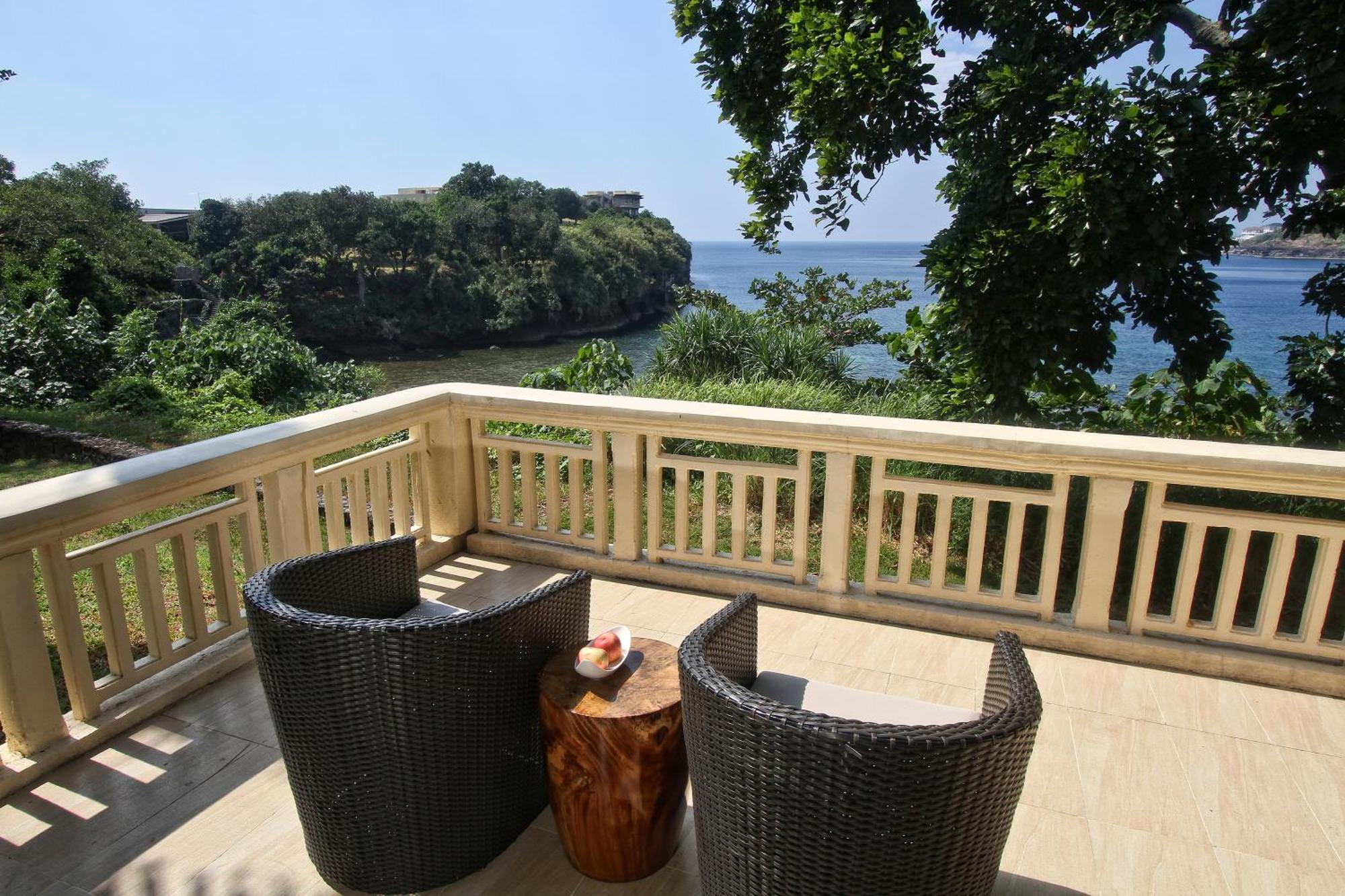 Club Punta Fuego Hotel Nasugbu Eksteriør billede