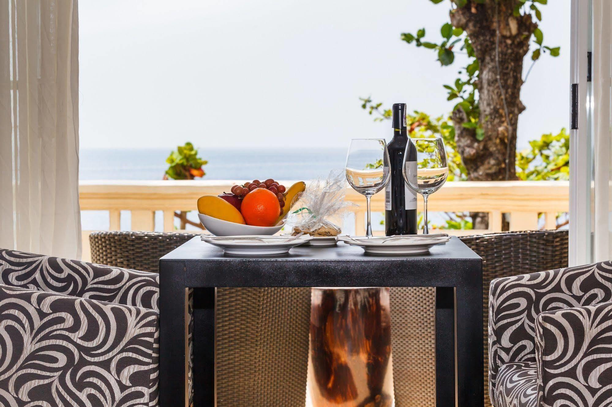 Club Punta Fuego Hotel Nasugbu Eksteriør billede